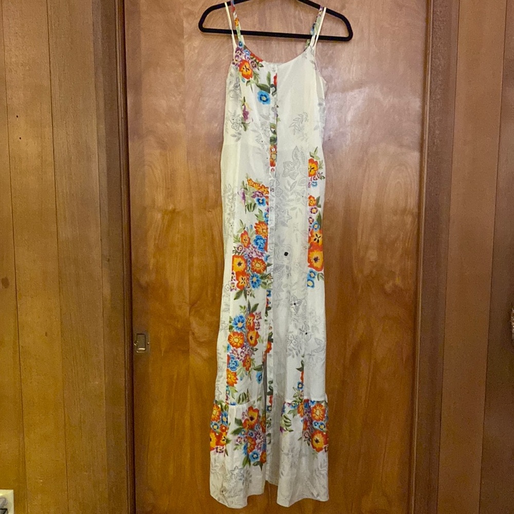 100% Silk Johnny Was vintage maxi dress w pockets